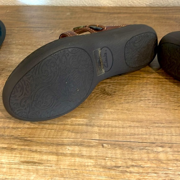 Clarks artisan size 7.5 sandals - Picture 3 of 6